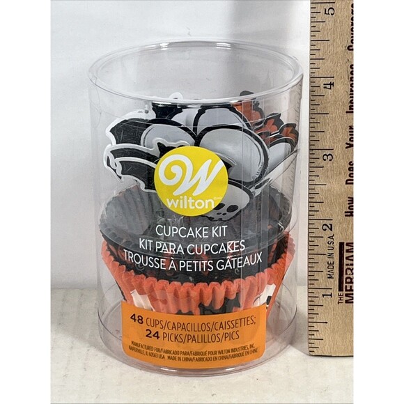 Skull Bat and Pumpkin Cupcake Kit 72-Piece with 48-Cups and 24-Picks by Wilton - Picture 7 of 9